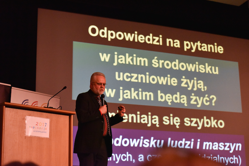 (C) Edunews.pl